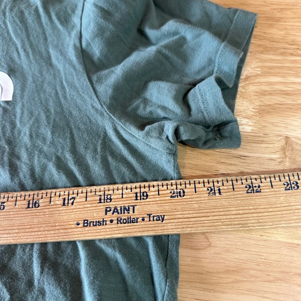 The North Face Top T-shirt Women's Medium Short Sleeve Green Camo logo - Picture 6 of 11